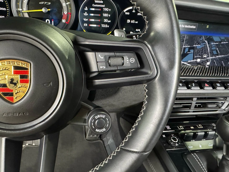 2022 Porsche - Image 16 of 31
