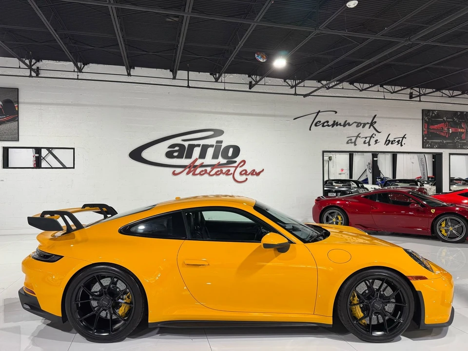 2022 Porsche - Image 8 of 31