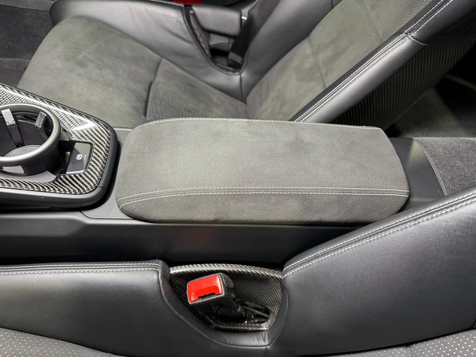 2022 Porsche - Image 28 of 31