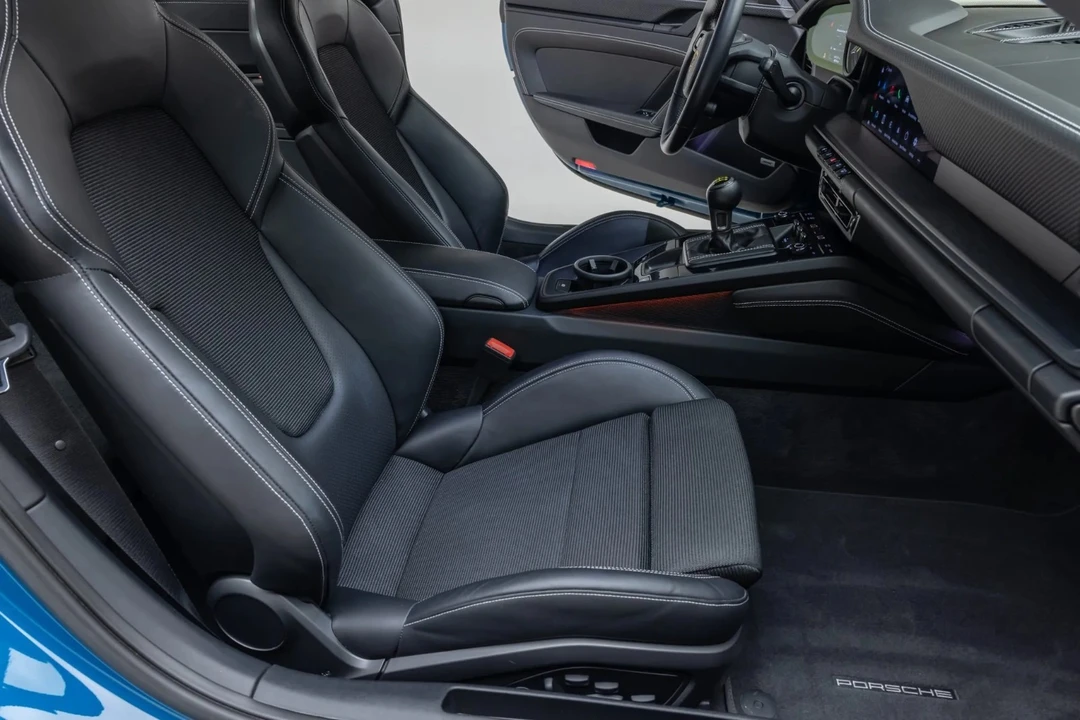 2022 Porsche 992 GT3 - Image 29 of 31
