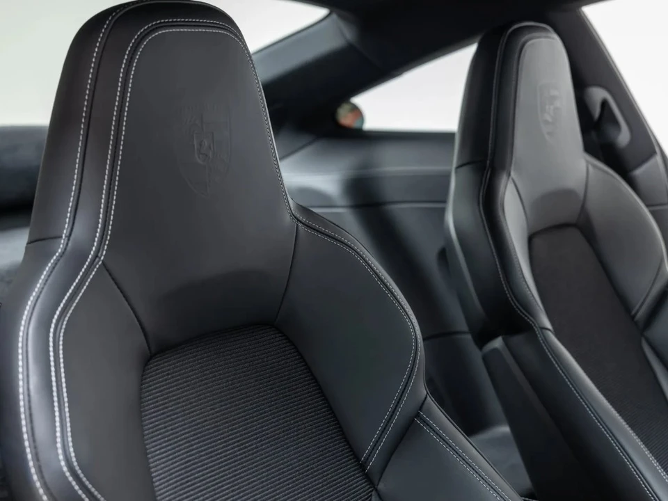 2022 Porsche 992 GT3 - Image 21 of 31