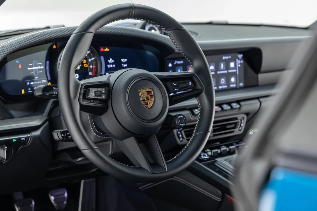 2022 Porsche 992 GT3 - Image 25 of 31