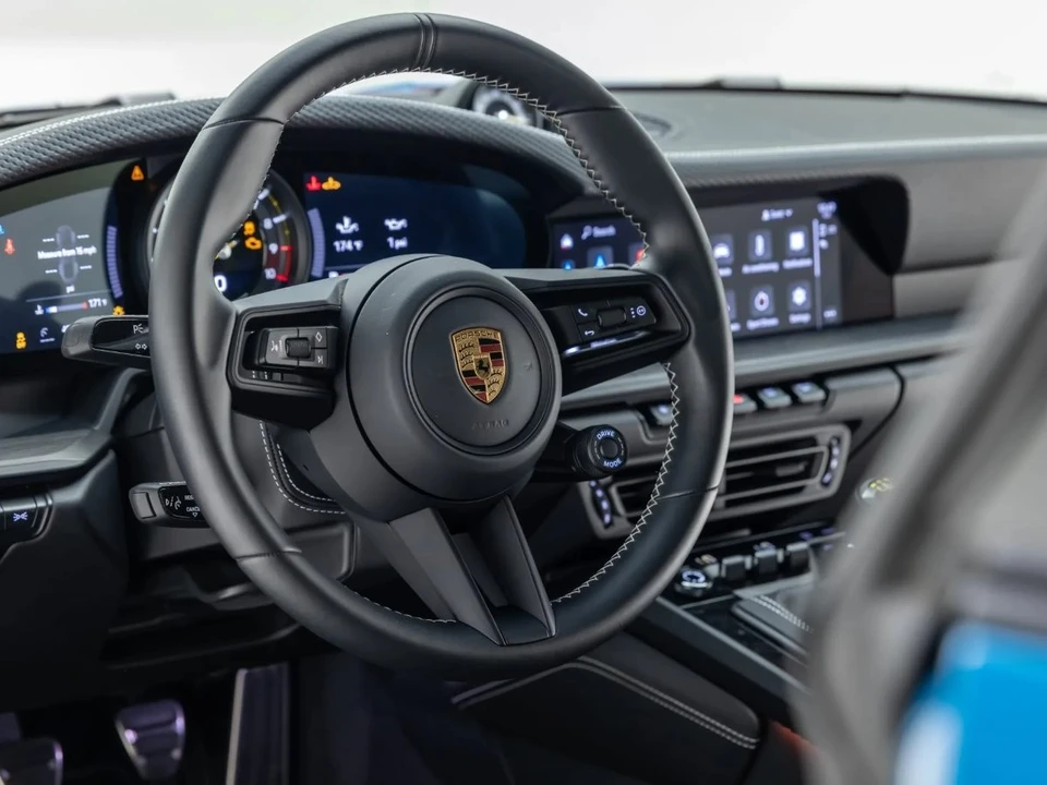 2022 Porsche 992 GT3 - Image 14 of 31
