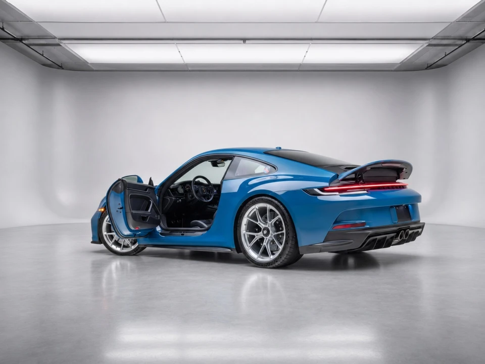 2022 Porsche 992 GT3 - Image 12 of 31