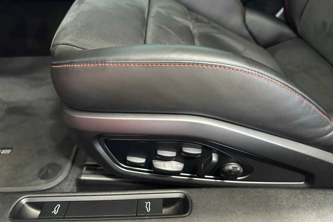 2022 Porsche 992 GT3 - Image 14 of 21
