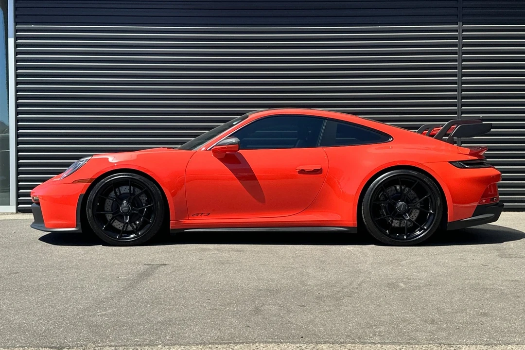 2022 Porsche 992 GT3 - Image 2 of 21