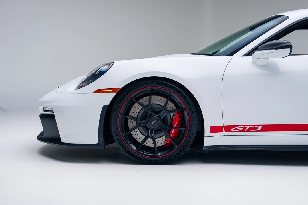 2022 Porsche 992 GT3 - Image 15 of 21