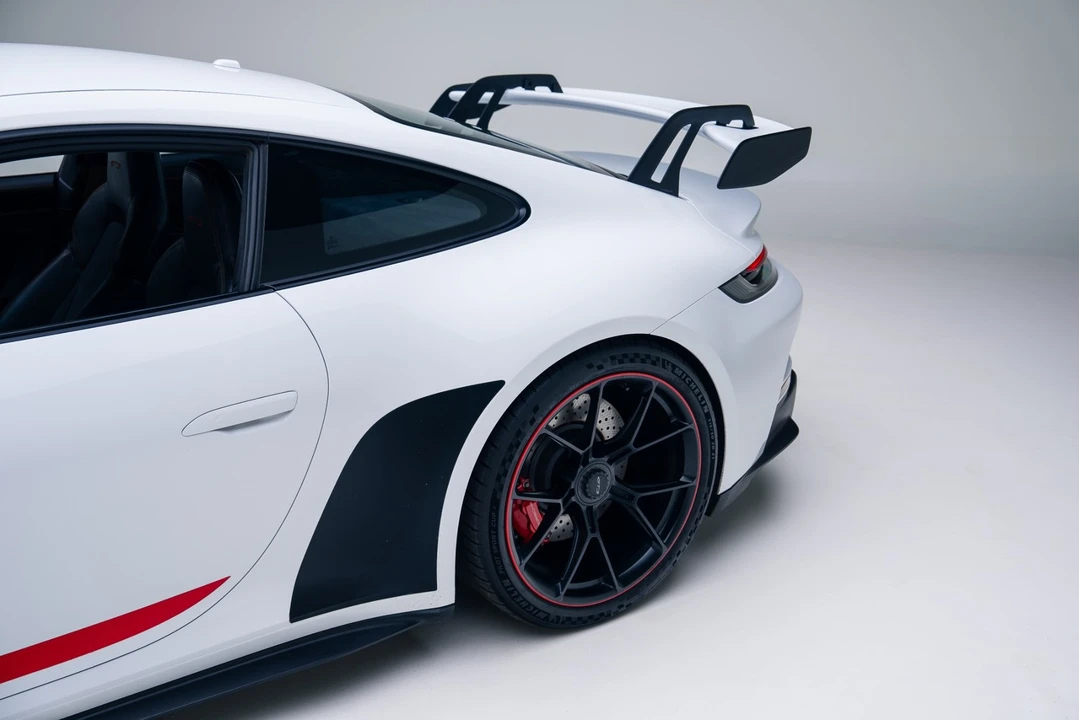 2022 Porsche 992 GT3 - Image 18 of 21