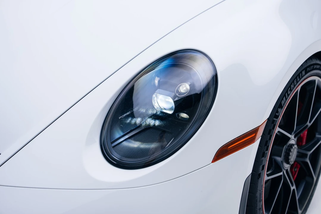 2022 Porsche 992 GT3 - Image 12 of 21