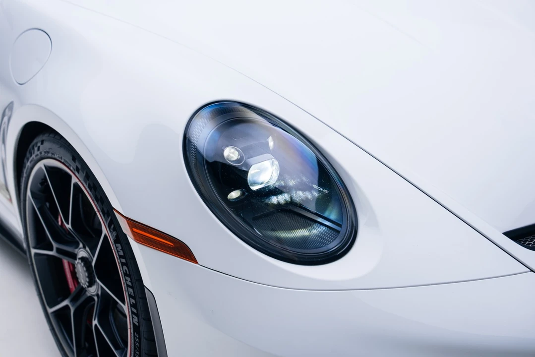 2022 Porsche 992 GT3 - Image 11 of 21