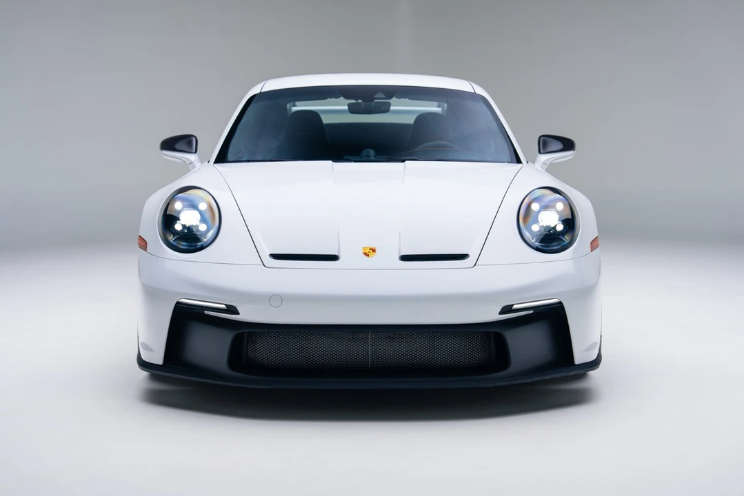 2022 Porsche 992 GT3 - Image 4 of 21