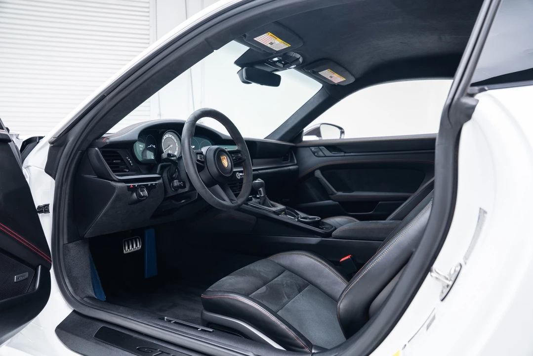 2022 Porsche 992 GT3 - Image 2 of 21