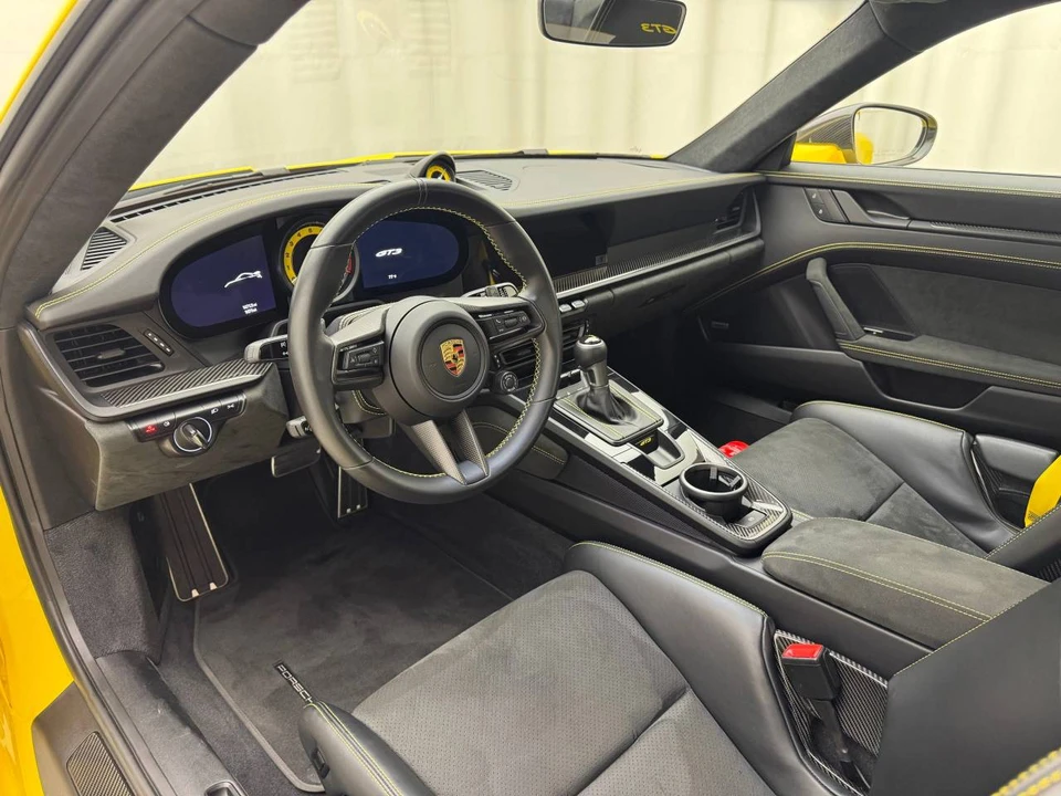 2022 Porsche 992 GT3 - Image 4 of 5