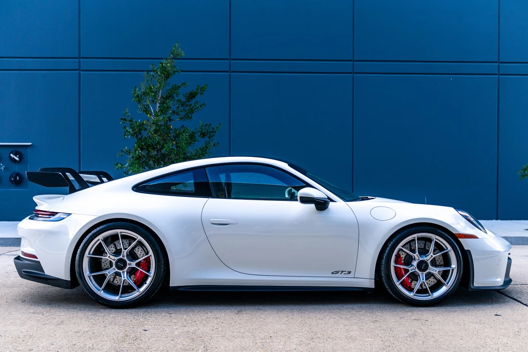 2022 Porsche 992 GT3 - Image 3 of 31