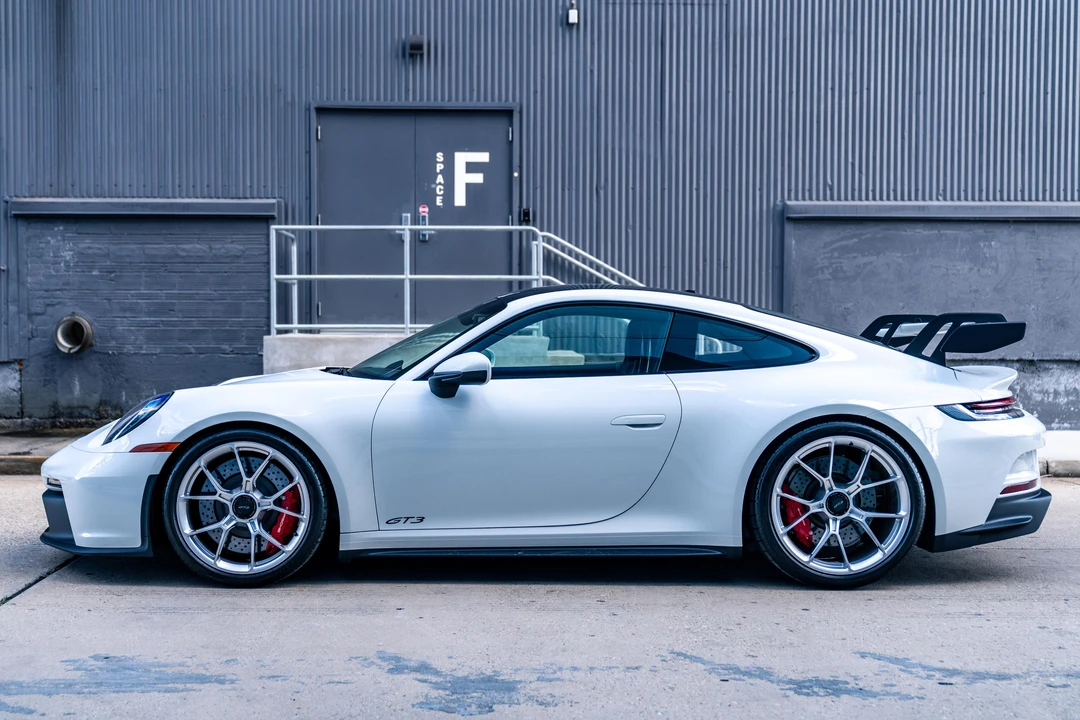 2022 Porsche 992 GT3 - Image 10 of 31