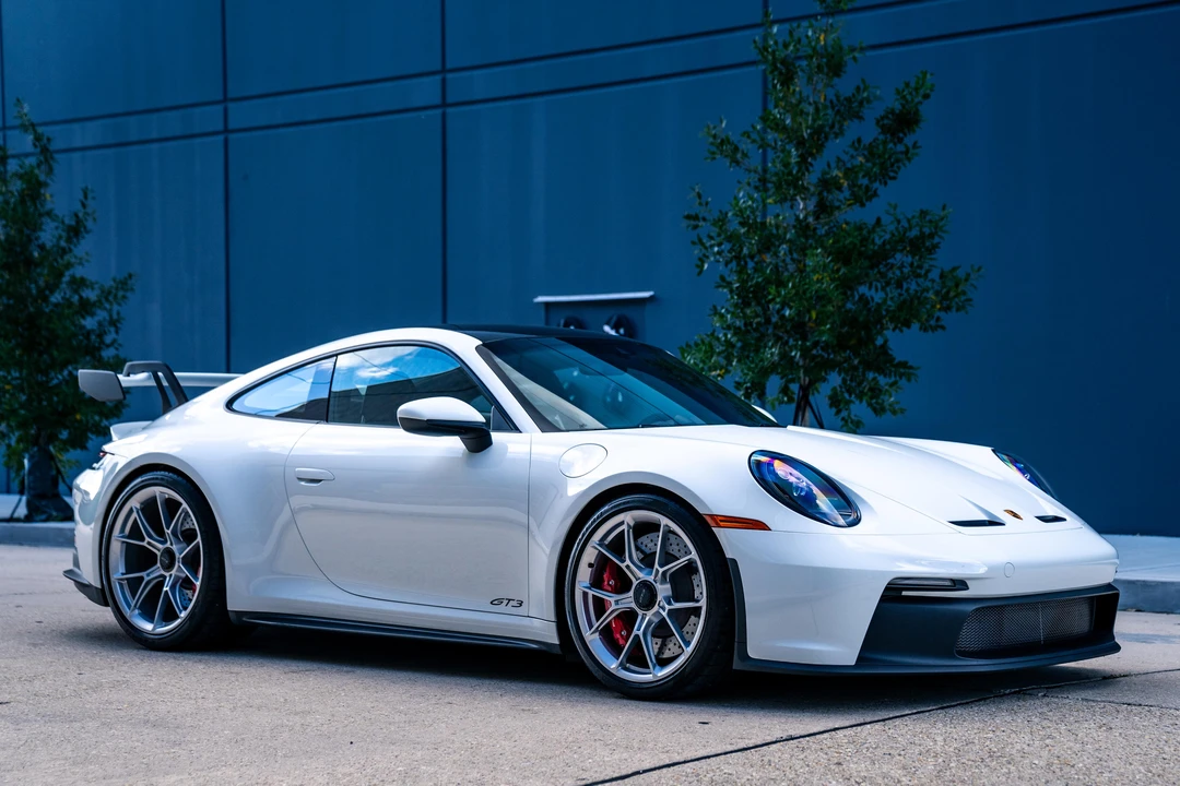 2022 Porsche 992 GT3 - Image 18 of 31
