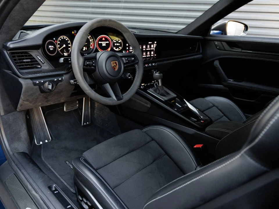 2022 Porsche 992 GT3 - Image 4 of 5