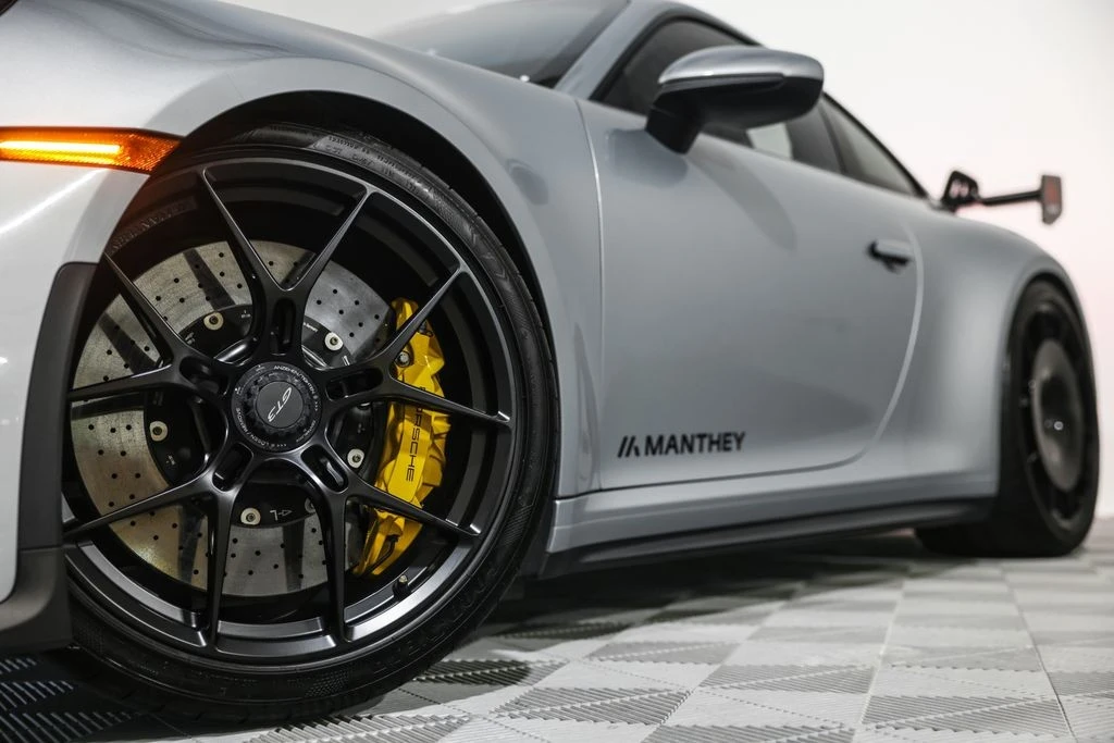 2022 Porsche 992 GT3 - Image 14 of 31