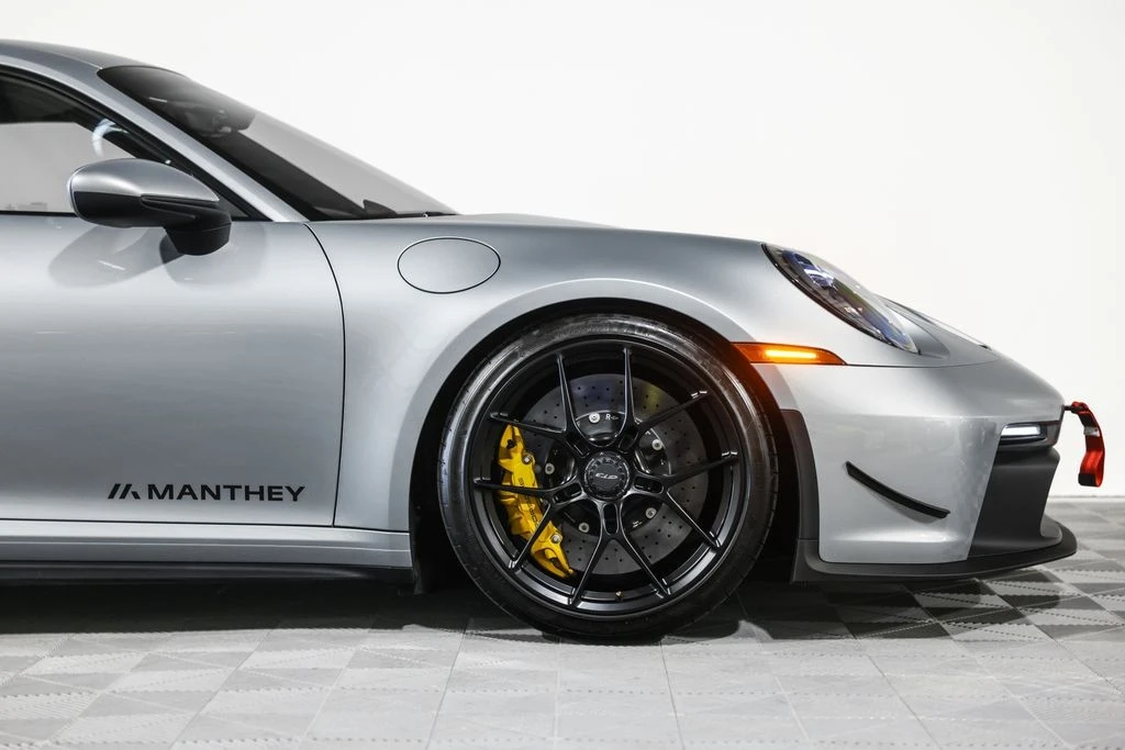 2022 Porsche 992 GT3 - Image 5 of 31