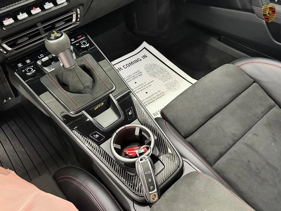 2022 Porsche 992 GT3 - Image 26 of 31