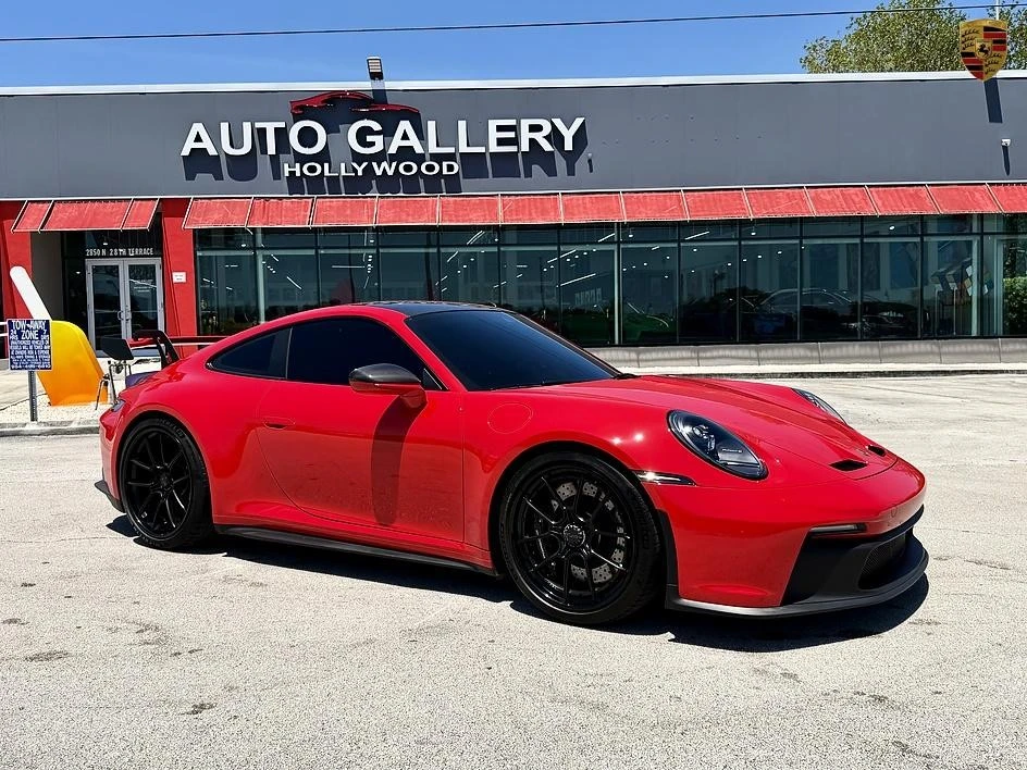 2022 Porsche 992 GT3 - Image 2 of 31