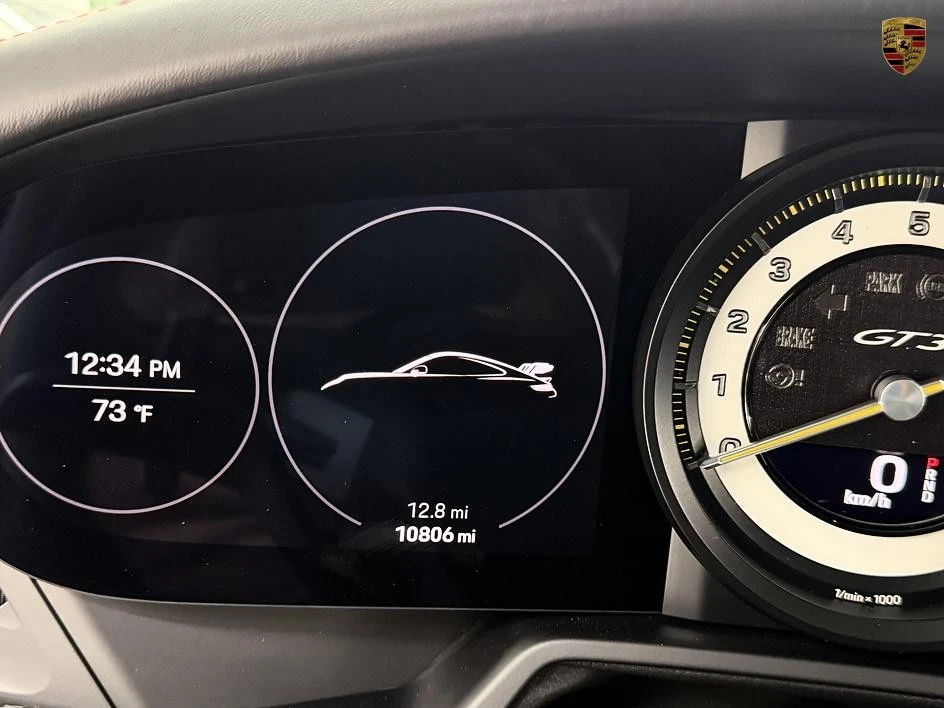 2022 Porsche 992 GT3 - Image 27 of 31