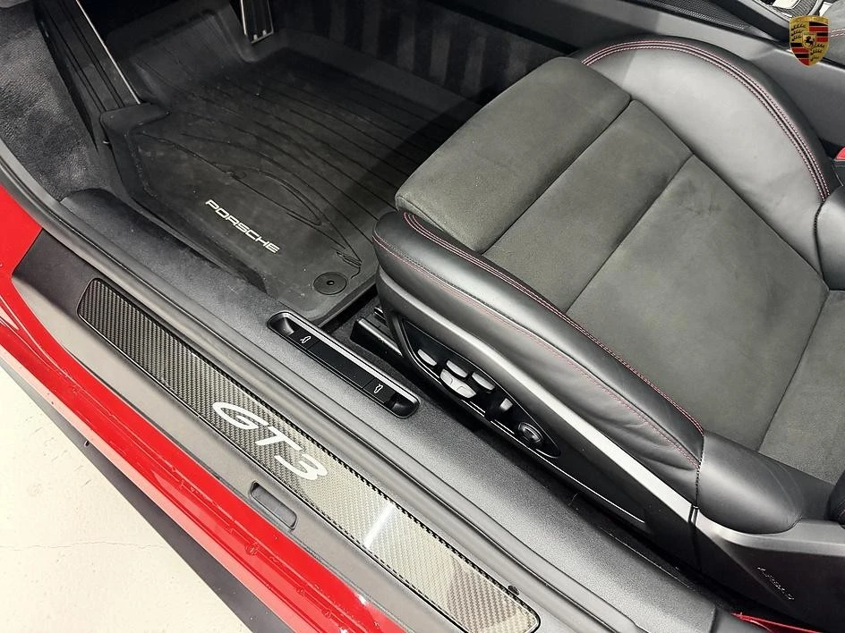 2022 Porsche 992 GT3 - Image 30 of 31