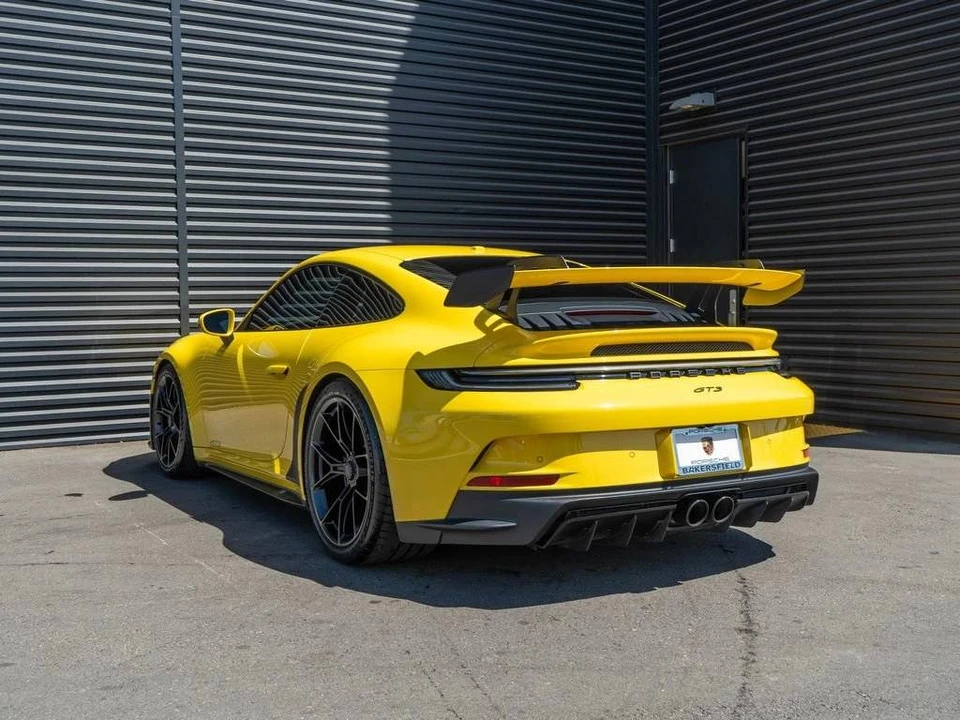 2022 Porsche 992 GT3 - Image 3 of 5