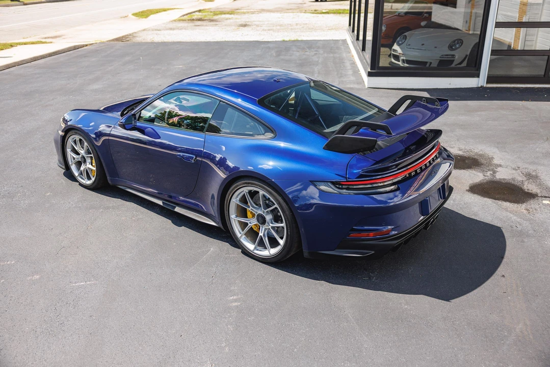 2022 Porsche 992 GT3 - Image 24 of 31