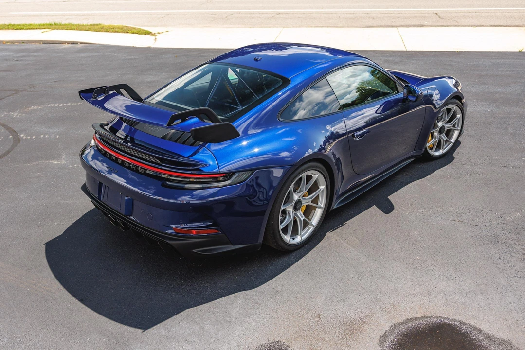 2022 Porsche 992 GT3 - Image 25 of 31