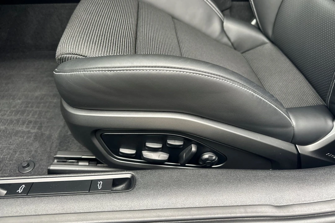 2022 Porsche 992 GT3 - Image 14 of 21