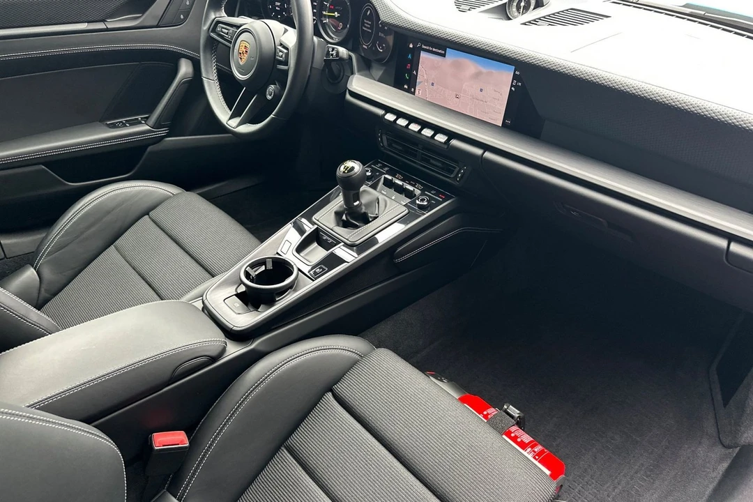 2022 Porsche 992 GT3 - Image 17 of 21