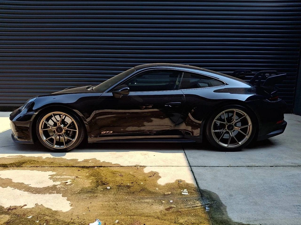 2022 Porsche 992 GT3 - Image 2 of 5