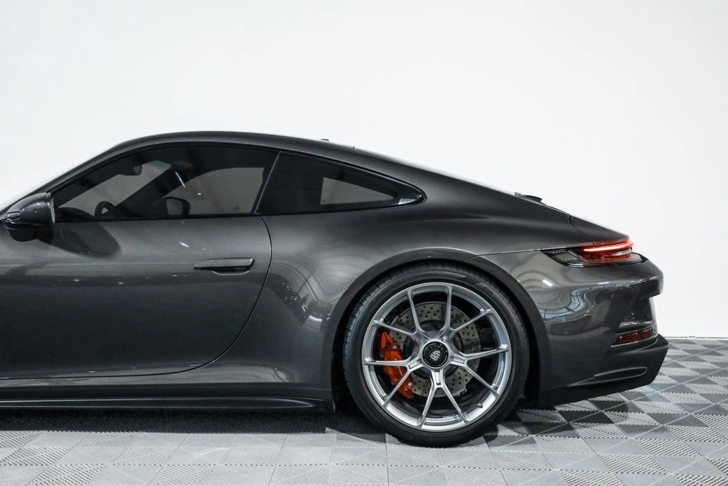 2022 Porsche 992 GT3 - Image 17 of 21