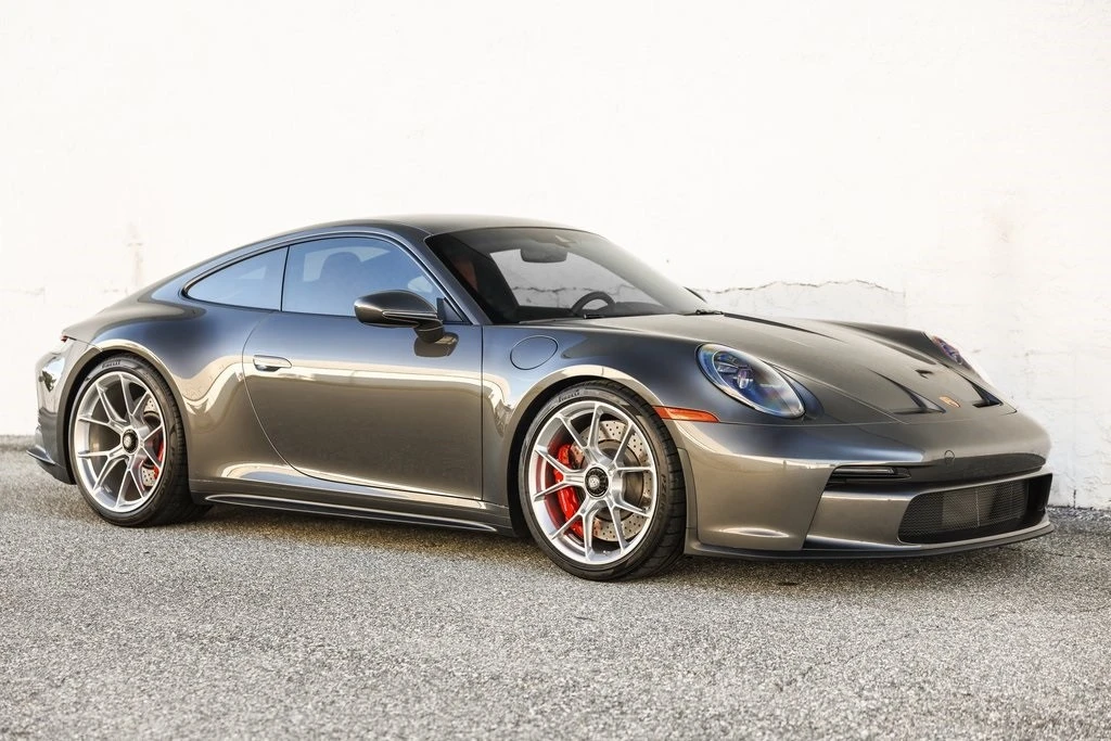 2022 Porsche 992 GT3 - Image 11 of 21