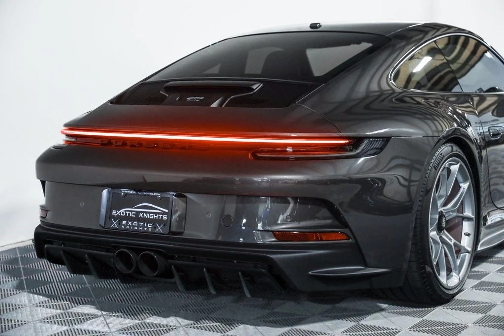 2022 Porsche 992 GT3 - Image 16 of 21