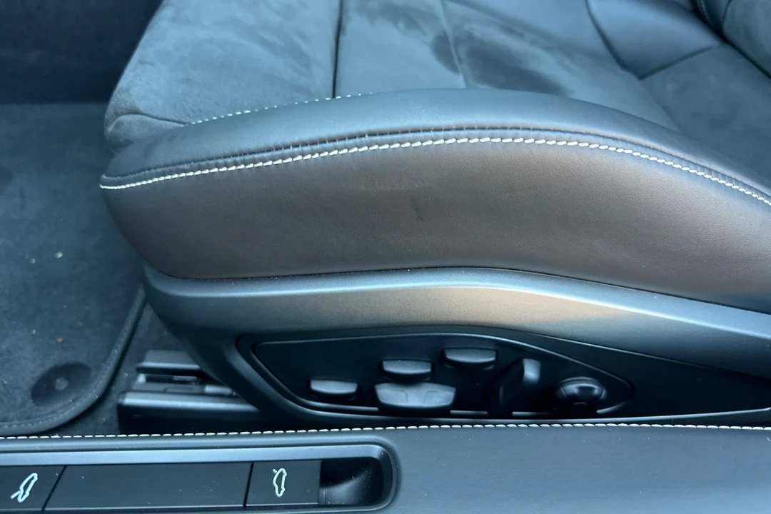 2022 Porsche 992 GT3 - Image 14 of 21