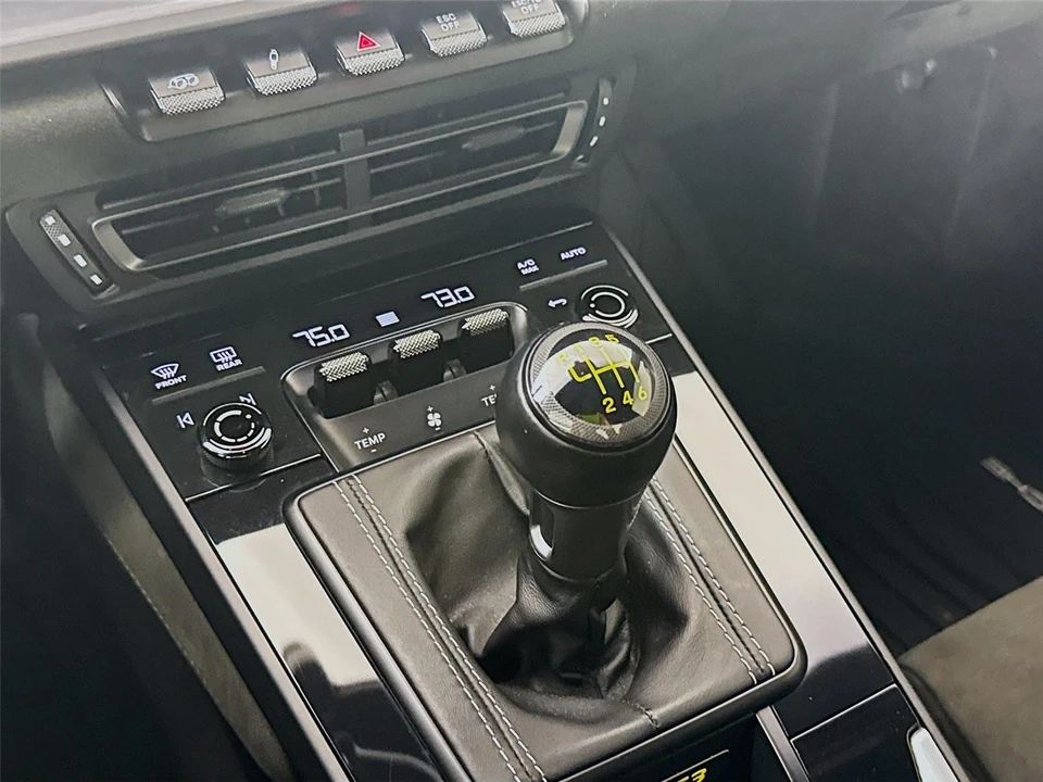2022 Porsche 992 GT3 - Image 10 of 21