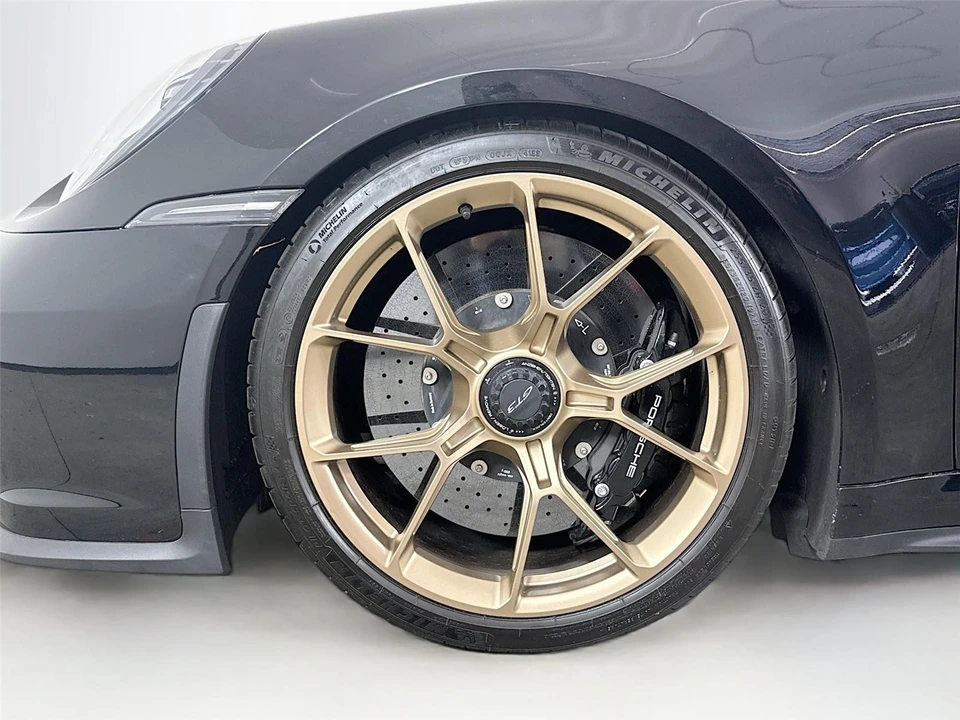 2022 Porsche 992 GT3 - Image 14 of 21