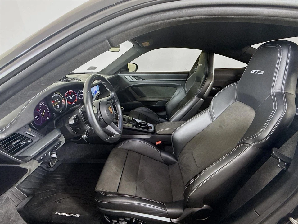 2022 Porsche 992 GT3 - Image 11 of 21