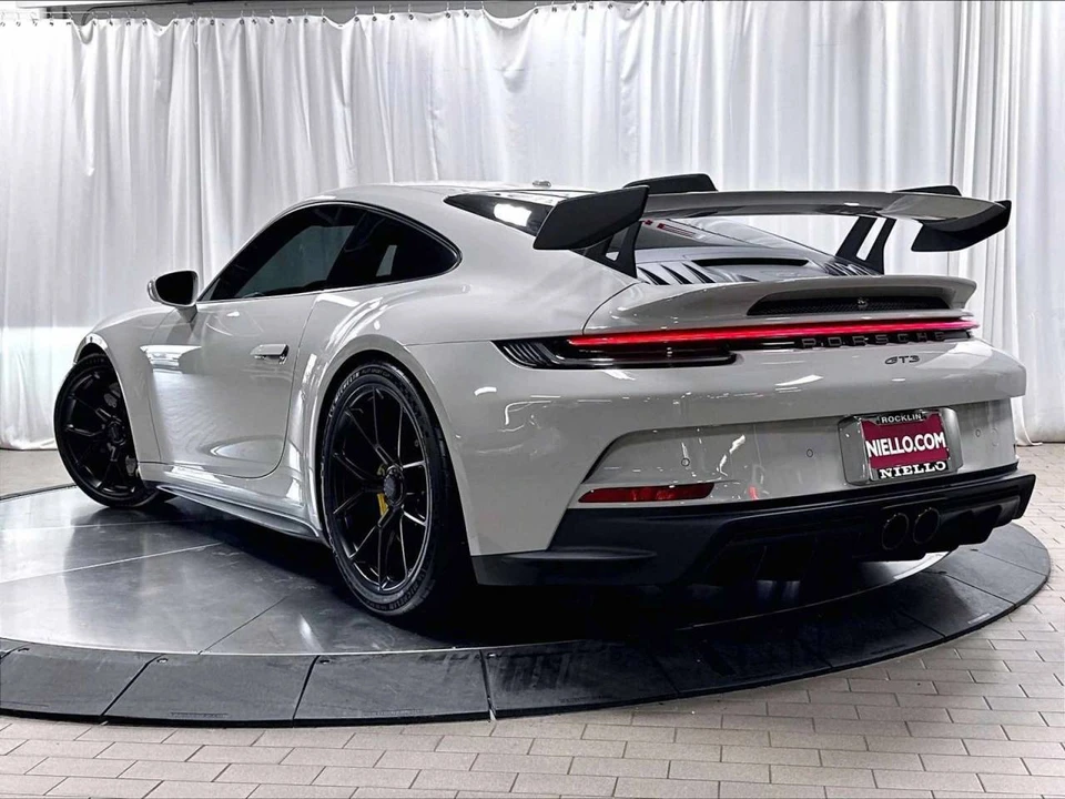 2022 Porsche 992 GT3 - Image 3 of 5