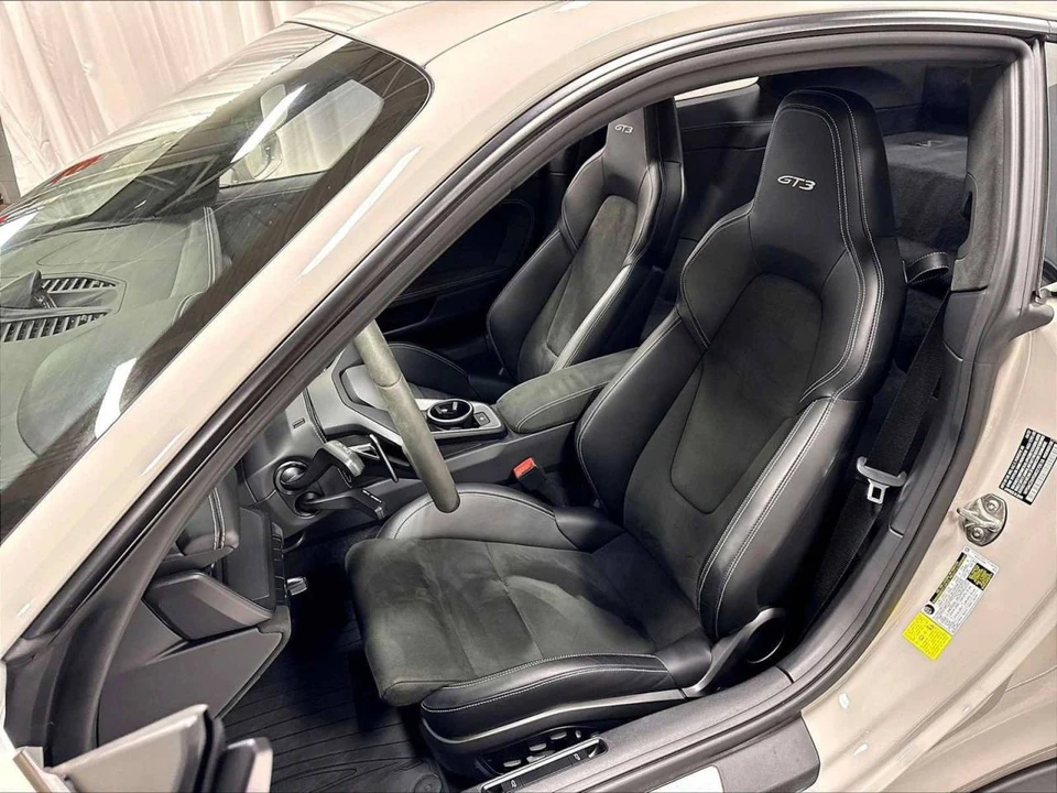 2022 Porsche 992 GT3 - Image 5 of 5