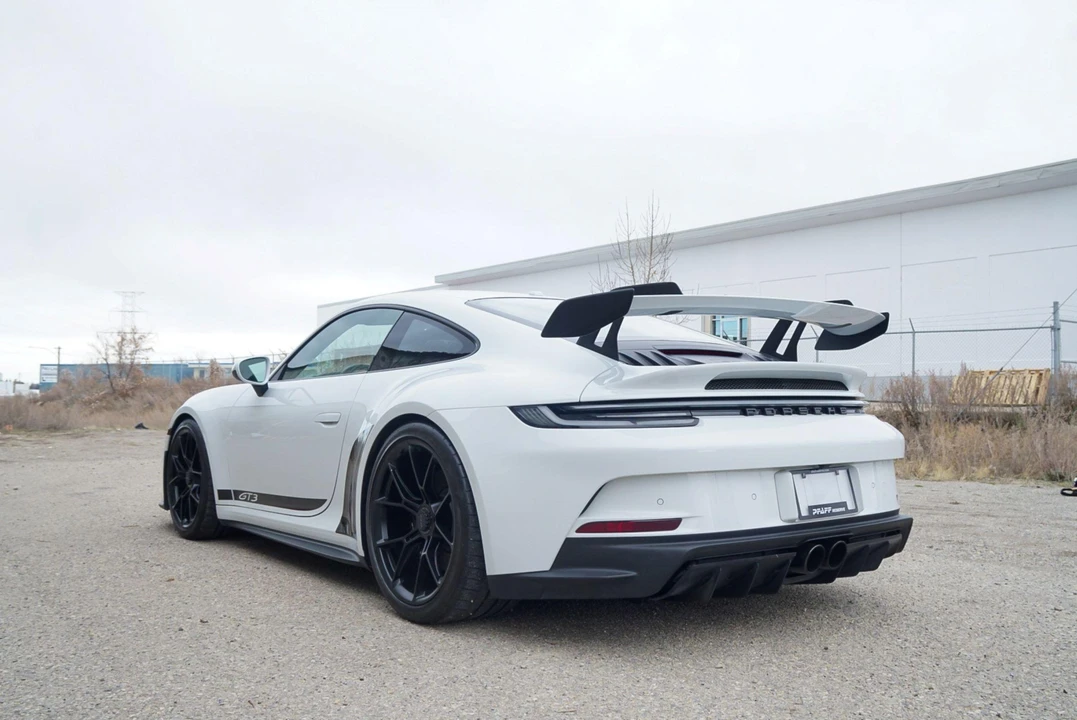 2022 Porsche 992 GT3 - Image 14 of 31