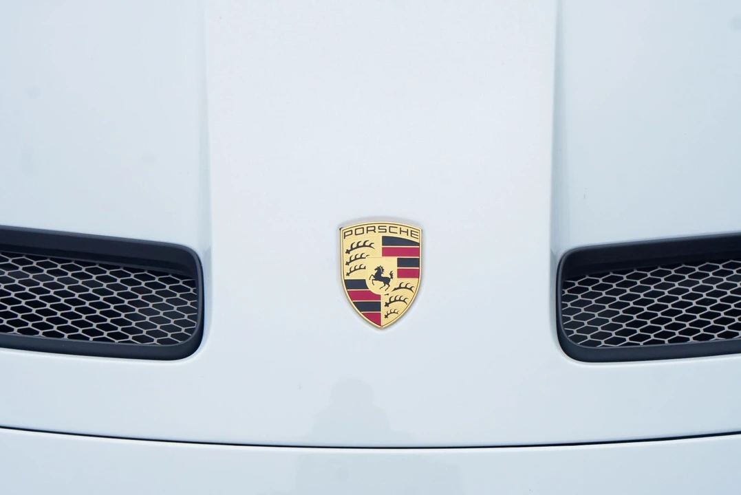 2022 Porsche 992 GT3 - Image 26 of 31
