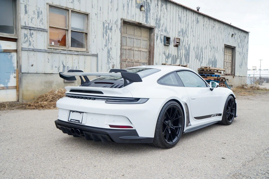 2022 Porsche 992 GT3 - Image 17 of 31