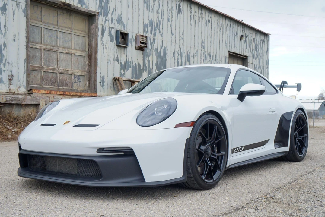2022 Porsche 992 GT3 - Image 12 of 31