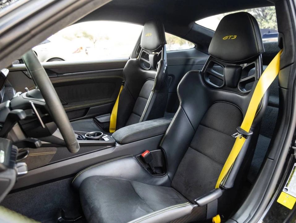 2022 Porsche 992 GT3 - Image 4 of 5