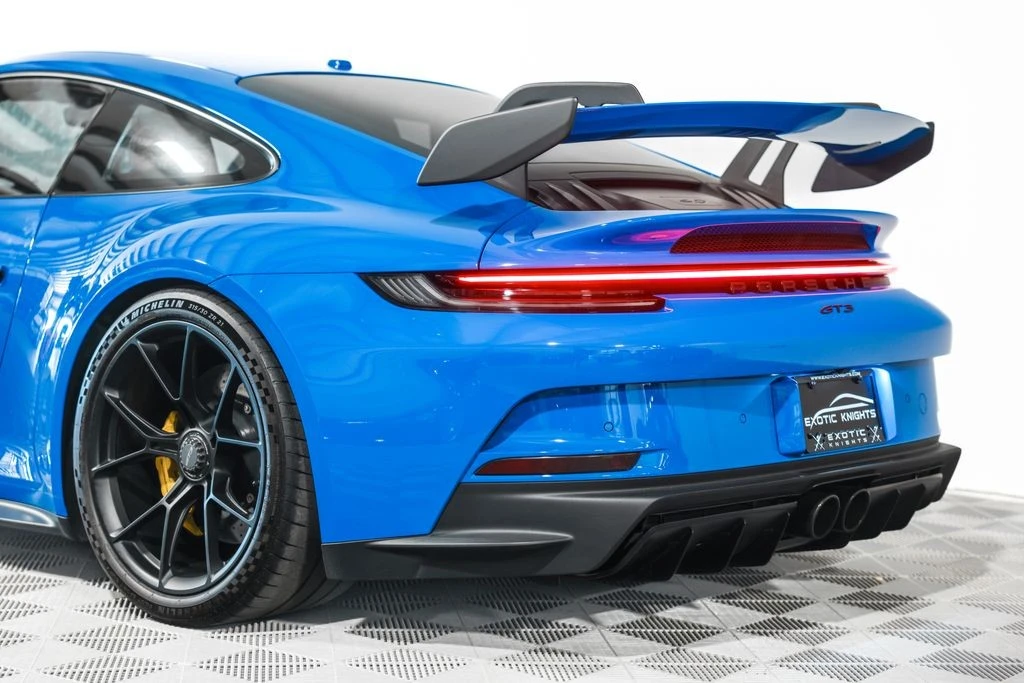 2022 Porsche 992 GT3 - Image 17 of 21