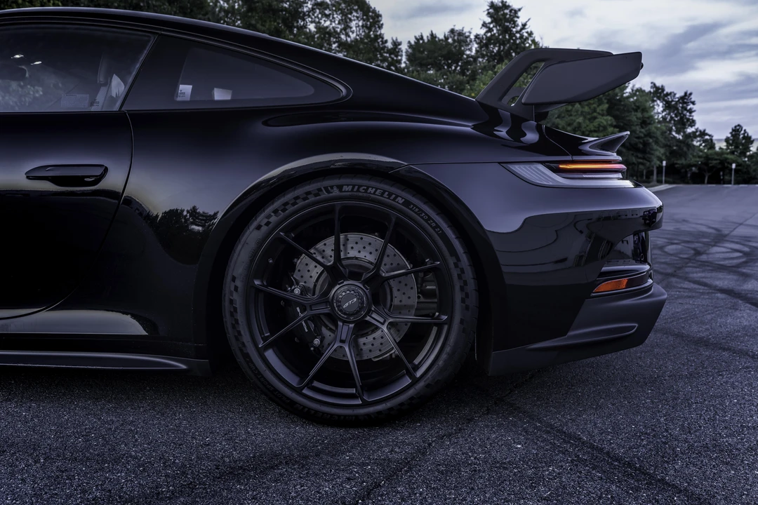 2022 Porsche 992 GT3 - Image 24 of 31