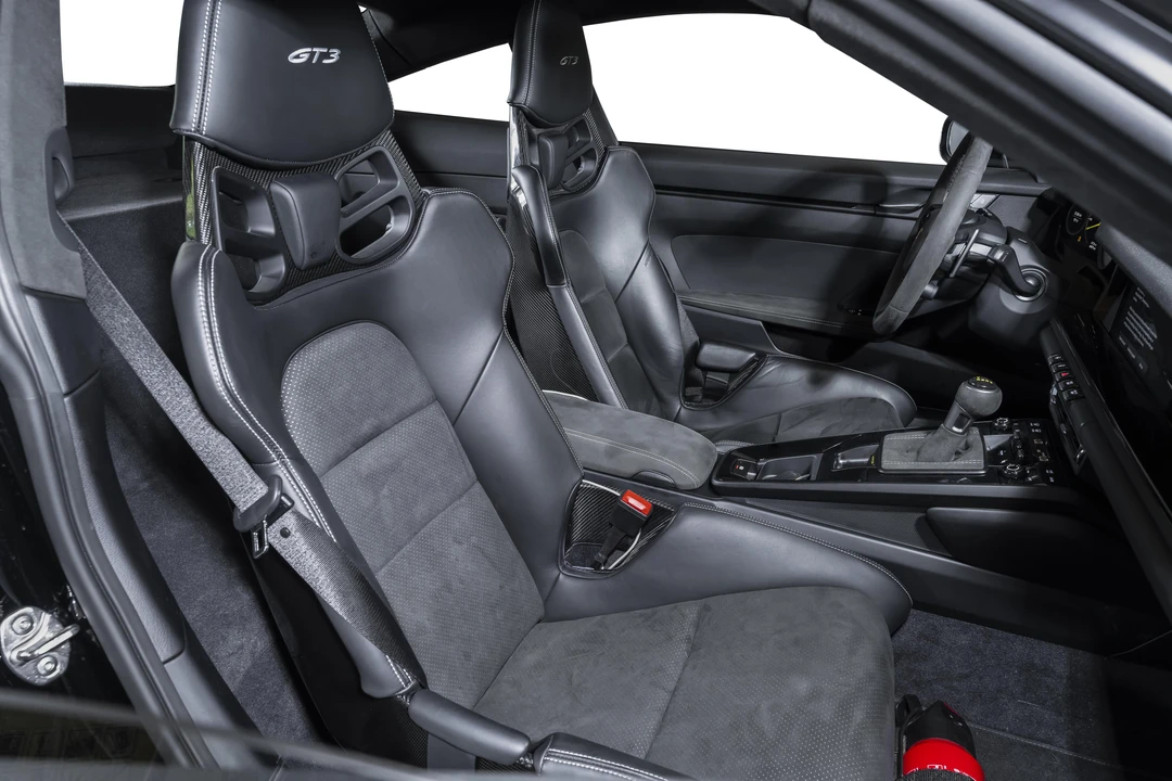 2022 Porsche 992 GT3 - Image 29 of 31